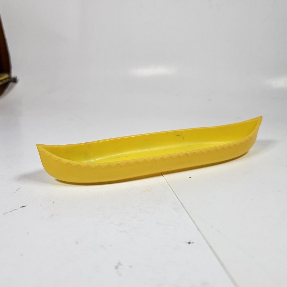 TIM-MEE Toys Indian Canoe 60mm Yellow Plastic 1950's Playset Replacement Part